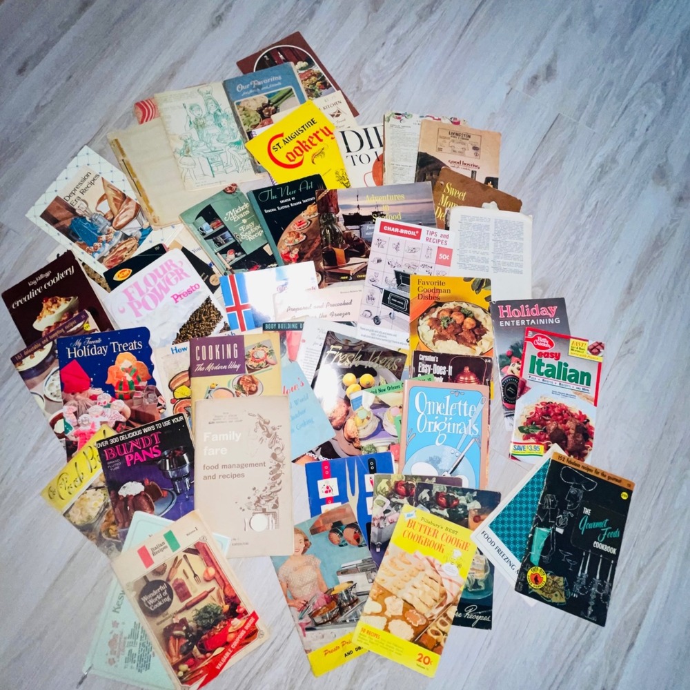 Vintage Cookbook Booklet Lot 35+ Retro Recipe Pamphlets Pillsbury Betty Crocker - Picture 2 of 7